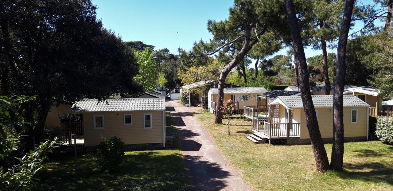 ホテル Camping Le Puits De L'Auture サン・パレ・シュル・メール エクステリア 写真